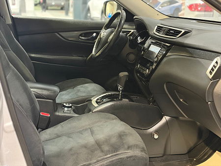 Nissan X-Trail 2.0 CVT (144 л.с.) 4WD, 2015 — купить в Нижнем Новгороде