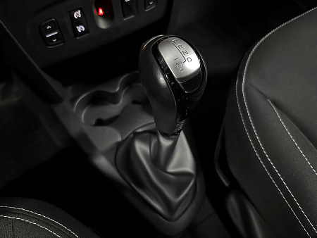 Renault Sandero 1.6 AT (102 л.с.), 2018 Renault Sandero 1.6 AT (102 л.с.), 2018 — купить в Нижнем Новгороде