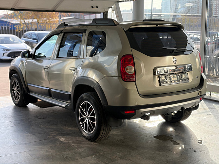 Renault Duster 2.0 AT (135 л.с.), 2014 — купить в Нижнем Новгороде
