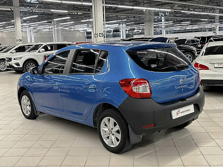 Renault Sandero 1.6 AT (102 л.с.), 2018 Renault Sandero 1.6 AT (102 л.с.), 2018 — купить в Нижнем Новгороде