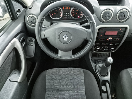 Renault Duster 1.6 MT (102 л.с.), 2015 — купить в Нижнем Новгороде