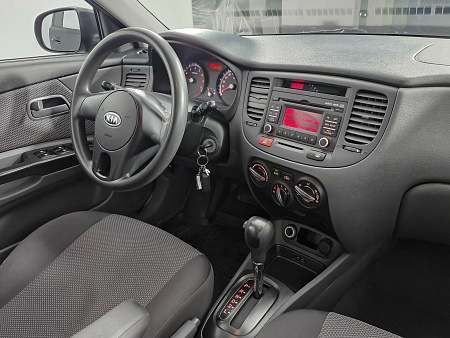 Kia Rio 1.4 AT (95 л.с.), 2010 Kia Rio 1.4 AT (95 л.с.), 2010 — купить в Нижнем Новгороде