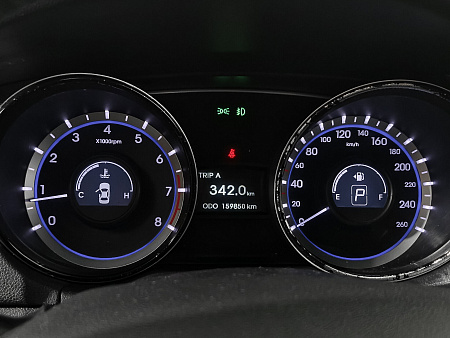 Hyundai Sonata 2.0 AT (150 л.с.), 2011 Hyundai Sonata 2.0 AT (150 л.с.), 2011 — купить в Нижнем Новгороде