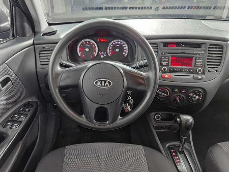 Kia Rio 1.4 AT (95 л.с.), 2010 Kia Rio 1.4 AT (95 л.с.), 2010 — купить в Нижнем Новгороде