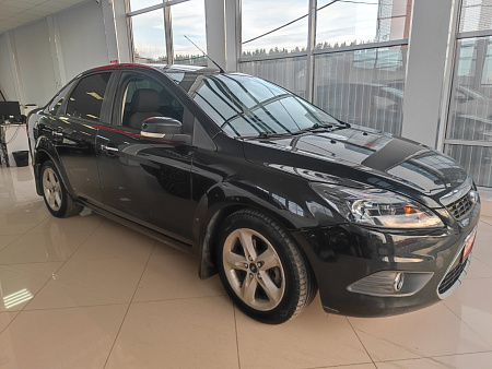 Ford Focus 1.6 AT (100 л.с.), 2010 Ford Focus 1.6 AT (100 л.с.), 2010 — купить в Нижнем Новгороде