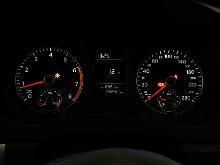 Volkswagen Jetta 1.6 MT (105 л.с.), 2012 — купить в Нижнем Новгороде