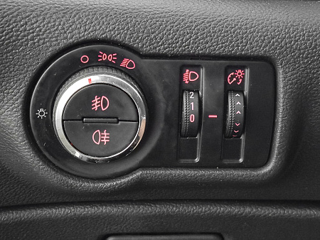 Opel Astra 1.6 MT (115 л.с.), 2012 Opel Astra 1.6 MT (115 л.с.), 2012 — купить в Нижнем Новгороде