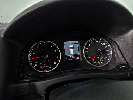 Volkswagen Tiguan 2.0 AT (170 л.с.) 4WD, 2011 Volkswagen Tiguan 2.0 AT (170 л.с.) 4WD, 2011 — купить в Нижнем Новгороде