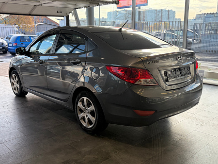 Hyundai Solaris 1.6 MT (123 л.с.), 2011 Hyundai Solaris 1.6 MT (123 л.с.), 2011 — купить в Нижнем Новгороде