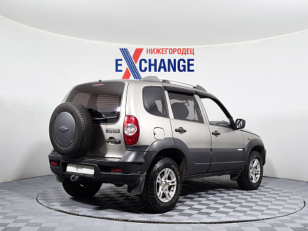Chevrolet Niva 1.7 MT (80 л.с.) 4WD, 2011 Chevrolet Niva 1.7 MT (80 л.с.) 4WD, 2011 — купить в Нижнем Новгороде