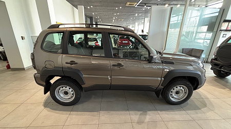 Lada (Ваз) Niva Travel 1.8 MT (90 л.с.) 4WD, 2026 Lada (Ваз) Niva Travel 1.8 MT (90 л.с.) 4WD, 2026 — купить в Нижнем Новгороде