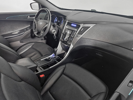 Hyundai Sonata 2.0 AT (150 л.с.), 2011 Hyundai Sonata 2.0 AT (150 л.с.), 2011 — купить в Нижнем Новгороде