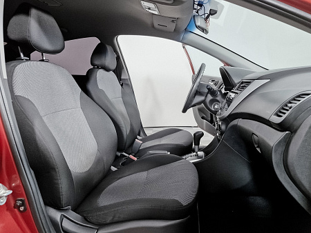 Hyundai Solaris 1.4 AT (107 л.с.), 2014 Hyundai Solaris 1.4 AT (107 л.с.), 2014 — купить в Нижнем Новгороде