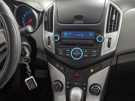 Chevrolet Cruze 1.6 AT (109 л.с.), 2014 — купить в Нижнем Новгороде