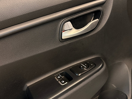 Kia Rio 1.4 MT (100 л.с.), 2018 — купить в Нижнем Новгороде