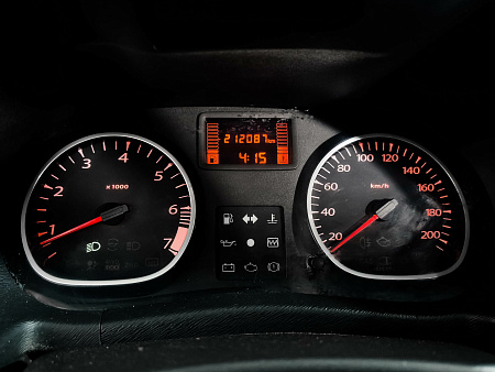 Renault Duster 1.6 MT (102 л.с.) 4WD, 2012 Renault Duster 1.6 MT (102 л.с.) 4WD, 2012 — купить в Нижнем Новгороде
