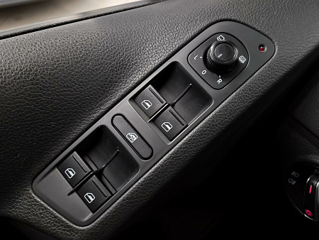 Volkswagen Tiguan 2.0 AT (180 л.с.) 4WD, 2016 Volkswagen Tiguan 2.0 AT (180 л.с.) 4WD, 2016 — купить в Нижнем Новгороде