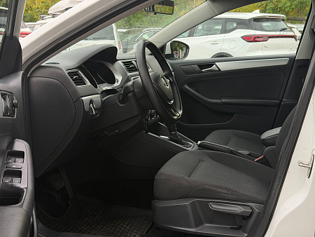 Volkswagen Jetta 1.6 AT (110 л.с.), 2017 Volkswagen Jetta 1.6 AT (110 л.с.), 2017 — купить в Нижнем Новгороде