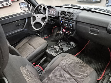 Lada (Ваз) Niva Legend 1.7 MT (83 л.с.) 4WD, 2024 — купить в Нижнем Новгороде