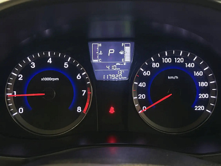 Hyundai Solaris 1.6 AT (123 л.с.), 2015 Hyundai Solaris 1.6 AT (123 л.с.), 2015 — купить в Нижнем Новгороде