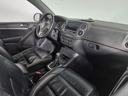 Volkswagen Tiguan 2.0 AT (170 л.с.) 4WD, 2011 Volkswagen Tiguan 2.0 AT (170 л.с.) 4WD, 2011 — купить в Нижнем Новгороде