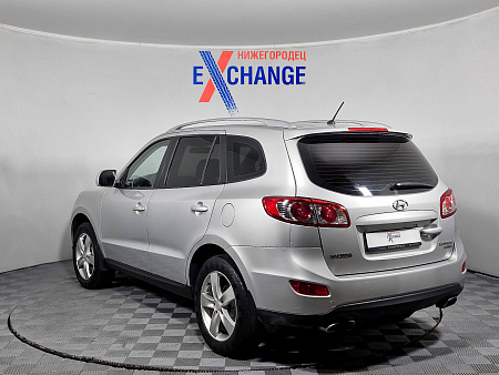 Hyundai Santa Fe 2.4 AT (174 л.с.) 4WD, 2011 Hyundai Santa Fe 2.4 AT (174 л.с.) 4WD, 2011 — купить в Нижнем Новгороде