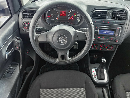 Volkswagen Polo 1.6 AT (105 л.с.), 2013 — купить в Нижнем Новгороде