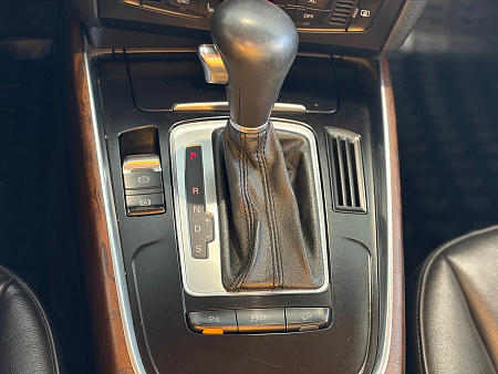 Audi Q5 2.0 AMT (211 л.с.) 4WD, 2011 Audi Q5 2.0 AMT (211 л.с.) 4WD, 2011 — купить в Нижнем Новгороде