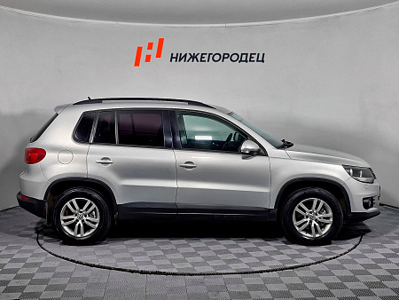 Volkswagen Tiguan 1.4 AMT (150 л.с.), 2012 — купить в Нижнем Новгороде