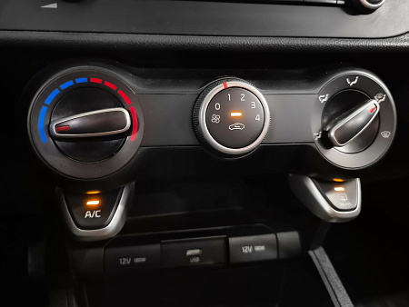 Kia Rio 1.6 AT (123 л.с.), 2020 Kia Rio 1.6 AT (123 л.с.), 2020 — купить в Нижнем Новгороде