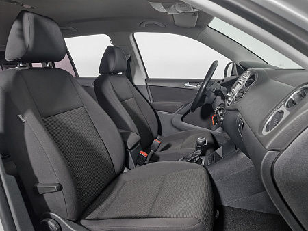 Volkswagen Tiguan 1.4 AMT (150 л.с.), 2012 — купить в Нижнем Новгороде