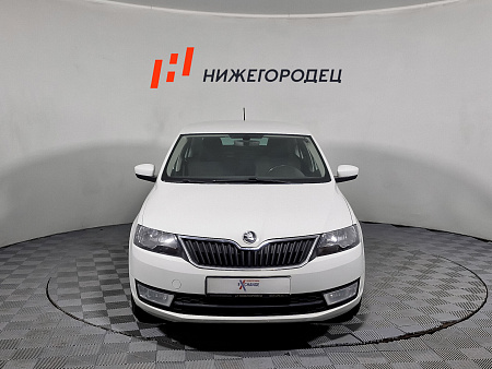 Skoda Rapid 1.6 AT (110 л.с.), 2015 — купить в Нижнем Новгороде