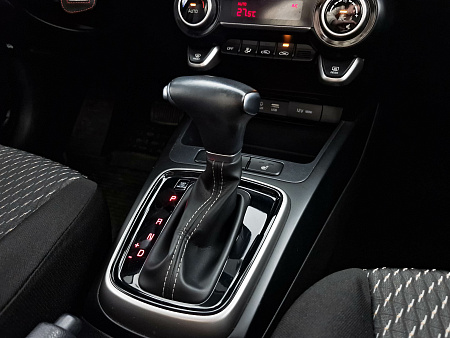 Kia Rio X-Line 1.6 AT (123 л.с.), 2018 Kia Rio X-Line 1.6 AT (123 л.с.), 2018 — купить в Нижнем Новгороде