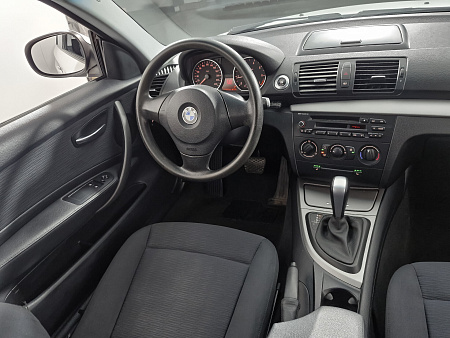 BMW 1 серии 116i 1.6 AT (115 л.с.), 2010 BMW 1 серии 116i 1.6 AT (115 л.с.), 2010 — купить в Нижнем Новгороде