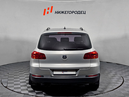 Volkswagen Tiguan 1.4 AMT (150 л.с.), 2012 — купить в Нижнем Новгороде