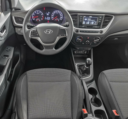 Hyundai Solaris 1.6 MT (123 л.с.), 2017 Hyundai Solaris 1.6 MT (123 л.с.), 2017 — купить в Нижнем Новгороде
