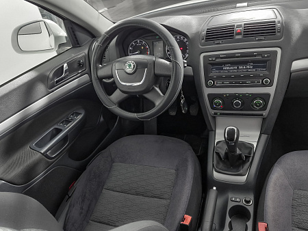 Skoda Octavia 1.6 MT (102 л.с.), 2013 — купить в Нижнем Новгороде