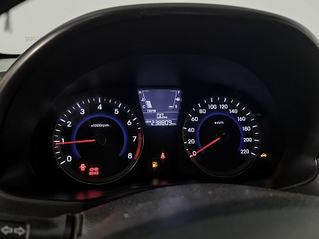Hyundai Solaris 1.6 MT (123 л.с.), 2012 Hyundai Solaris 1.6 MT (123 л.с.), 2012 — купить в Нижнем Новгороде