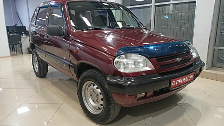 Chevrolet Niva 1.7 MT (80 л.с.) 4WD, 2004 Chevrolet Niva 1.7 MT (80 л.с.) 4WD, 2004 — купить в Нижнем Новгороде