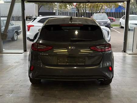 Kia Ceed 1.6 AT (128 л.с.), 2019 Kia Ceed 1.6 AT (128 л.с.), 2019 — купить в Нижнем Новгороде