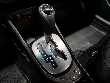 Kia Rio 4-speed 1.6 AT (123 л.с.), 2014 — купить в Нижнем Новгороде