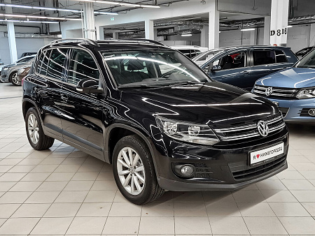Volkswagen Tiguan 2.0 AT (180 л.с.) 4WD, 2016 Volkswagen Tiguan 2.0 AT (180 л.с.) 4WD, 2016 — купить в Нижнем Новгороде