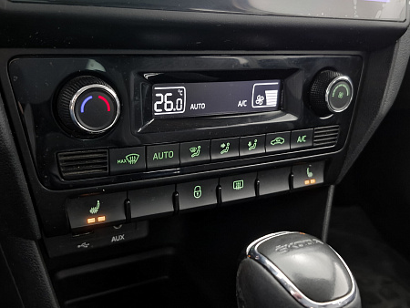 Skoda Rapid 1.6 AT (110 л.с.), 2015 — купить в Нижнем Новгороде