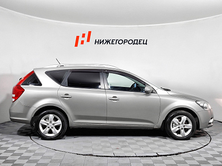 Kia Ceed 1.6 AT (122 л.с.), 2011 Kia Ceed 1.6 AT (122 л.с.), 2011 — купить в Нижнем Новгороде