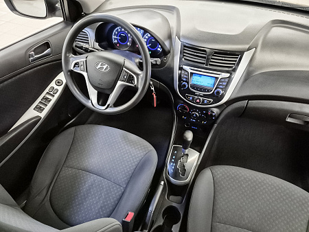 Hyundai Solaris 1.6 AT (123 л.с.), 2012 Hyundai Solaris 1.6 AT (123 л.с.), 2012 — купить в Нижнем Новгороде