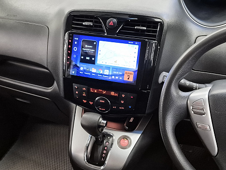 Nissan Serena 2.0hyb CVT (147 л.с.), 2015 — купить в Нижнем Новгороде