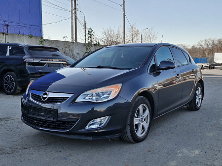 Opel Astra 1.6 MT (115 л.с.), 2012 — купить в Нижнем Новгороде
