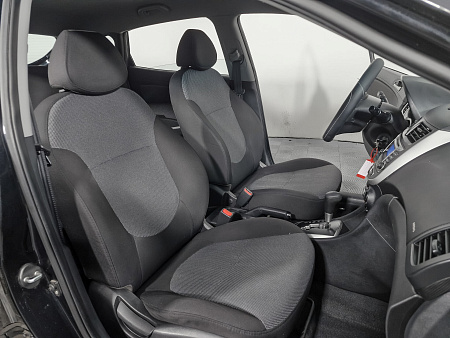 Hyundai Solaris 1.4 AT (107 л.с.), 2011 Hyundai Solaris 1.4 AT (107 л.с.), 2011 — купить в Нижнем Новгороде