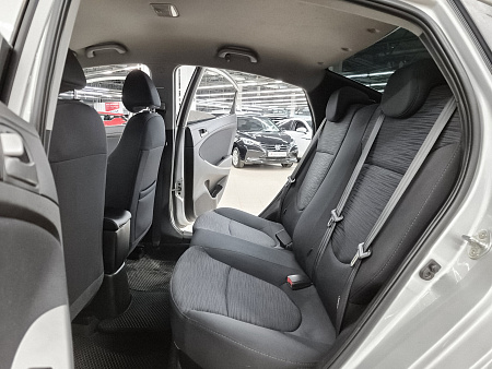 Hyundai Solaris 1.6 MT (123 л.с.), 2015 — купить в Нижнем Новгороде