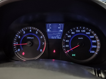 Hyundai Solaris 1.6 MT (123 л.с.), 2015 — купить в Нижнем Новгороде